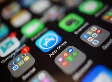 生活可以離開手機(jī)，手機(jī)卻離不開生活